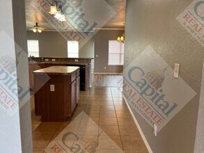 6812 Old Glory Ln in Oklahoma City, OK - Building Photo - Building Photo