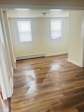 9 Mount Vernon St, Unit 101 in Biddeford, ME - Building Photo - Building Photo