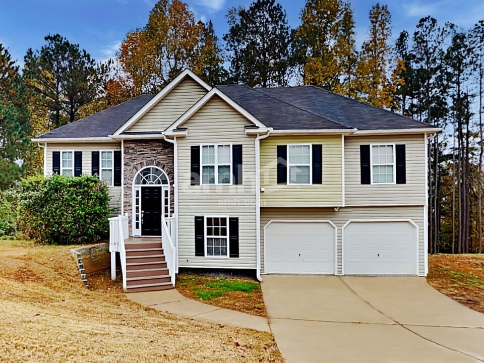 15 Jeremiah Way in Dallas, GA - Foto de edificio