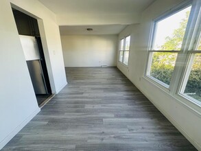 16-11 215th St in Queens, NY - Building Photo - Building Photo