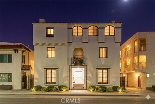 1827 E 4th St in Long Beach, CA - Building Photo