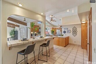 225 Hunter Lake Dr in Reno, NV - Building Photo - Building Photo