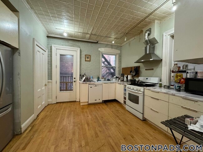3 Highland St