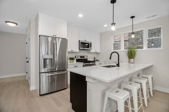 5416 N Winthrop Ave in Chicago, IL - Building Photo - Building Photo