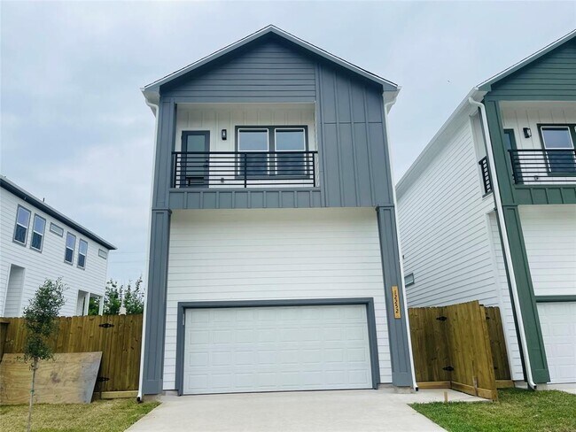 12256 Kirkgard Dr in Houston, TX - Building Photo - Building Photo