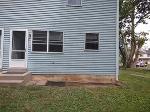 576A Nemoral St in Warminster, PA - Building Photo - Building Photo