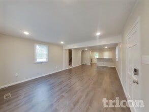 34 Fahnestock Rd in Malvern, PA - Building Photo - Building Photo