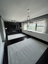 4466 W Pine Blvd, Unit 6A in St. Louis, MO - Foto de edificio - Building Photo