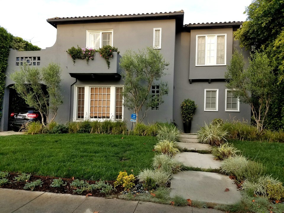 821 S Stanley Ave in Los Angeles, CA - Building Photo