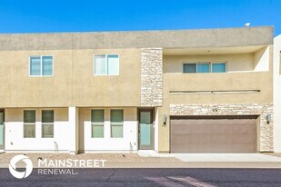 2000 N 36th St in Phoenix, AZ - Building Photo