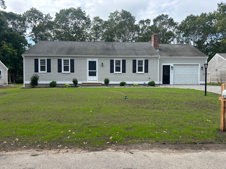 63 Rosemary Ln in Falmouth, MA - Building Photo