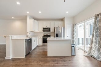 200 Hamilton Ave NW in Christiansburg, VA - Building Photo - Building Photo