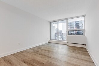 191 Sherbourne St in Toronto, ON - Building Photo - Building Photo