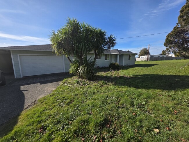 property at 15652 US-101