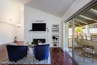 31573 Lindero Canyon Rd in Westlake Village, CA - Building Photo - Building Photo