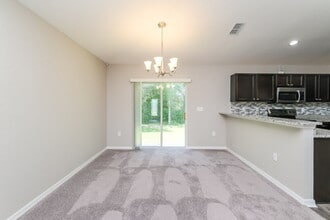 8006 Brookeshire Dr in Lakeland, FL - Building Photo - Building Photo