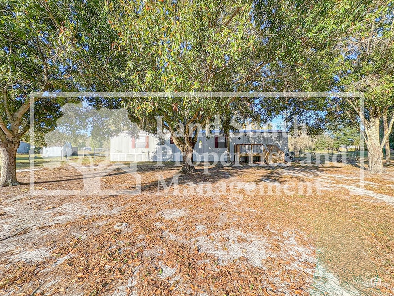 1977 Meadow Oak Cir in Polk City, FL - Building Photo