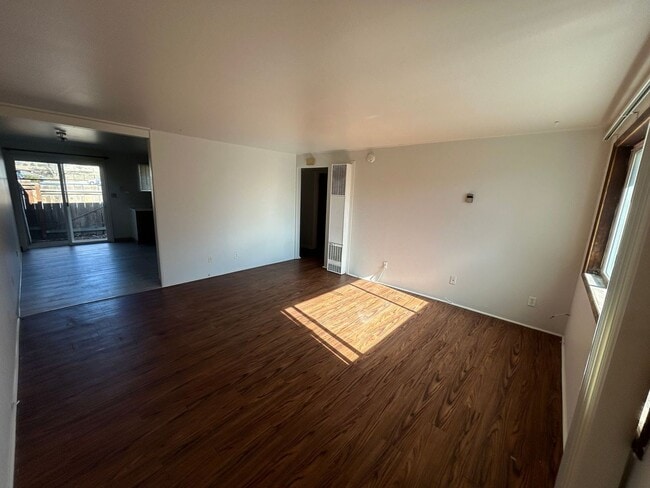1501 Arthur St in Klamath Falls, OR - Foto de edificio - Building Photo