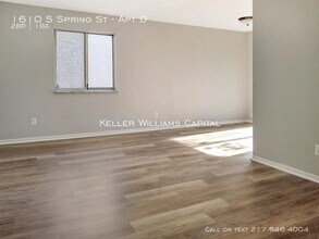 1610 S Spring St-Unit -Apt D in Springfield, IL - Building Photo - Building Photo