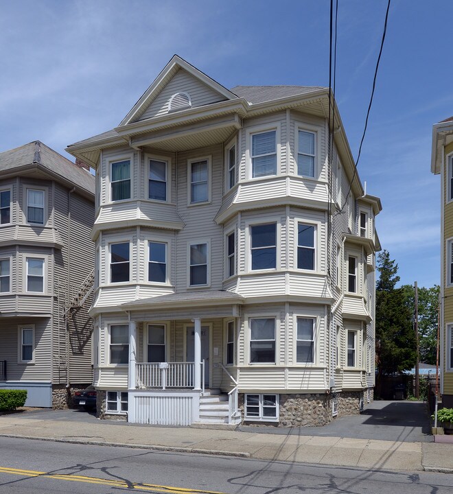 354 Ashley Blvd in New Bedford, MA - Building Photo