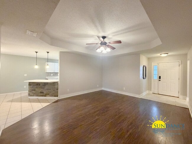 46 Kathleen Dr in Mary Esther, FL - Building Photo - Building Photo