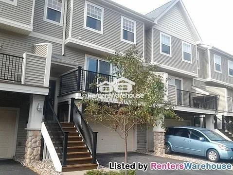property at 7528 Parkridge Ln