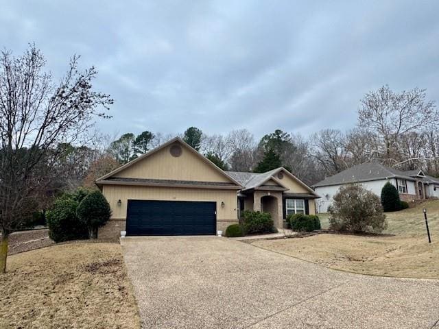 property at 32 Tanyard Dr