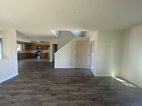 1227 Kingfisher Dr in Patterson, CA - Building Photo - Building Photo