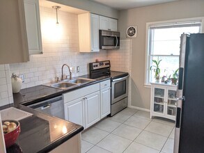 312 S 7th St, Unit 2 in Ann Arbor, MI - Foto de edificio - Building Photo