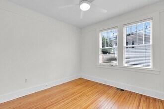 201 E 48th St in Savannah, GA - Building Photo - Building Photo