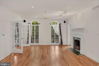 2801 Connecticut Ave NW-Unit -5 in Washington, DC - Foto de edificio - Building Photo