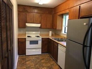 917 Flythe Dr in Augusta, GA - Foto de edificio - Building Photo