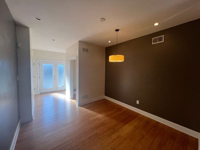 21 Enon Wy in Pittsburgh, PA - Building Photo - Building Photo