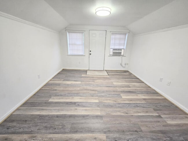 1025 Madison St in Jackson, MS - Building Photo - Building Photo