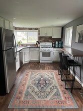 514 Bridge St in Elk Rapids, MI - Foto de edificio - Building Photo
