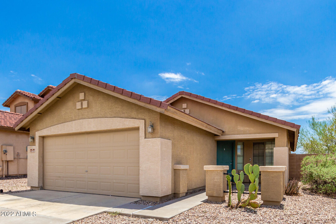 23809 W Adams St in Buckeye, AZ - Building Photo