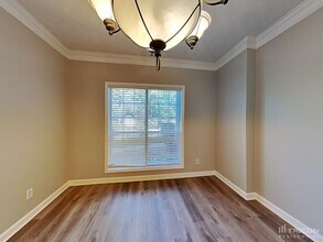 150 Woodlake Dr in Newnan, GA - Building Photo - Building Photo