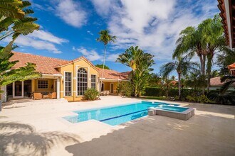 5770 SW 128th St in Coral Gables, FL - Building Photo - Building Photo