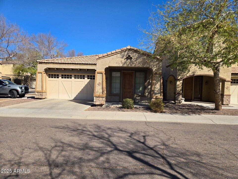 22507 N 31ST Ave in Phoenix, AZ - Building Photo