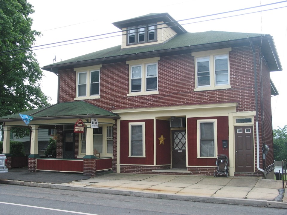 1122-1124 E Grand Ave in Tower City, PA - Building Photo