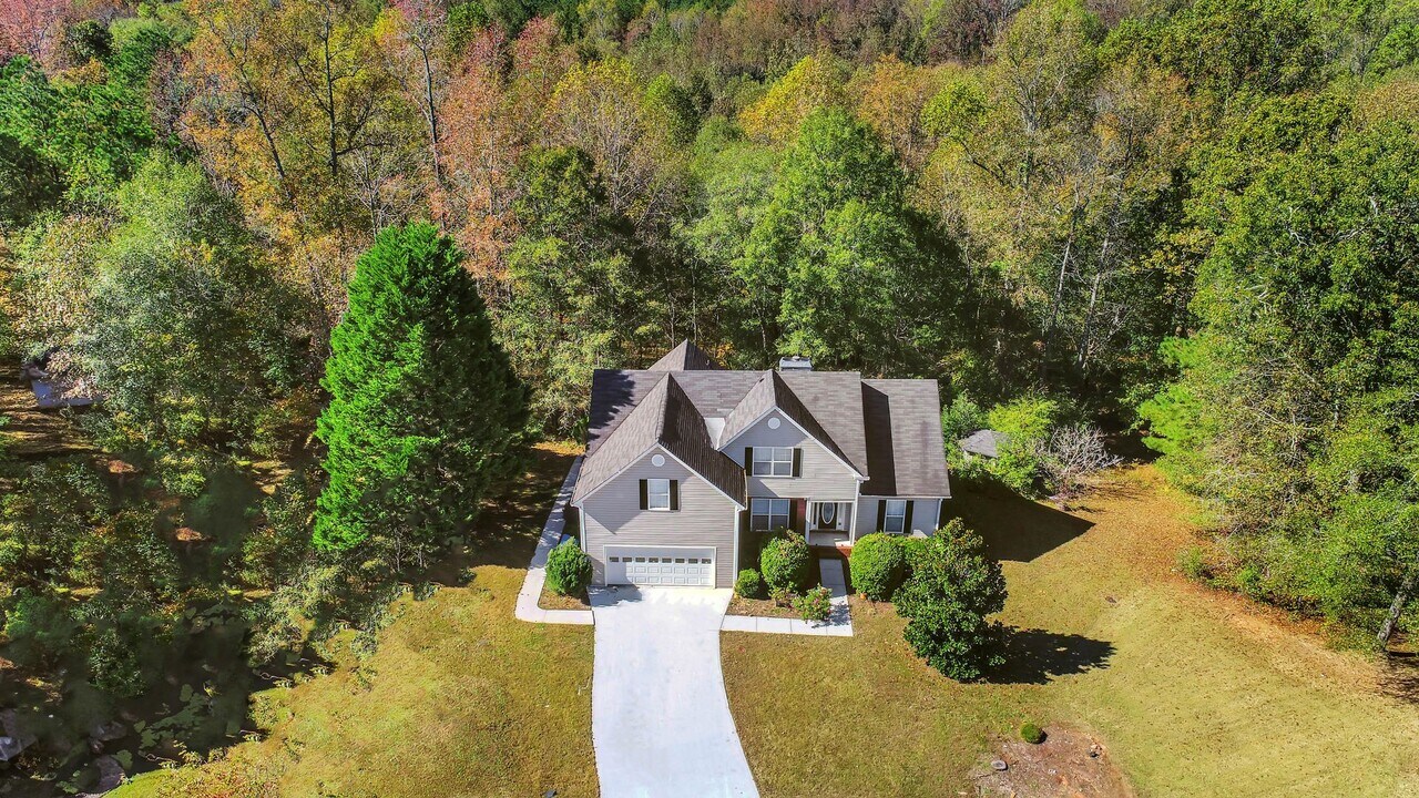 455 Trelawney Cir in Covington, GA - Building Photo