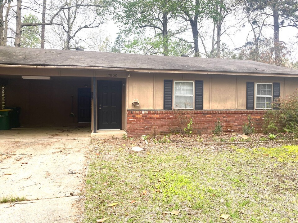 17800 Michael Todd Ln in Little Rock, AR - Building Photo