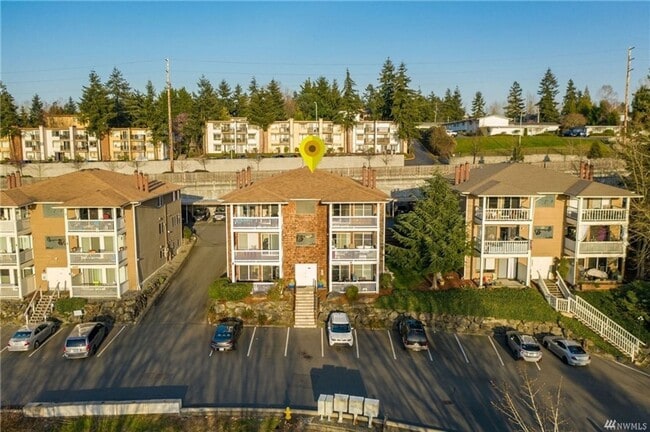 property at 28426 16th Ave S