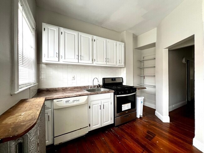 22 Winslow Rd, Unit #2