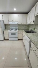 445 NE 195th St, Unit 127 in Miami, FL - Building Photo - Building Photo