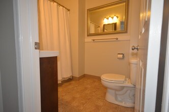 421 Northampton St, Unit apt 1 in Easton, PA - Building Photo - Building Photo