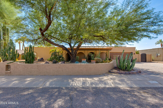 6711 E Camino De Los Ranchos in Scottsdale, AZ - Building Photo - Building Photo