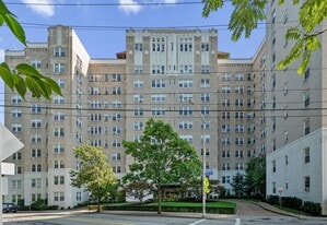 The Royal York Apartments in Pittsburgh, PA - Building Photo