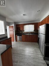 49 Doncaster Dr in Brampton, ON - Building Photo - Building Photo