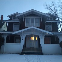 467 W William St in Decatur, IL - Building Photo